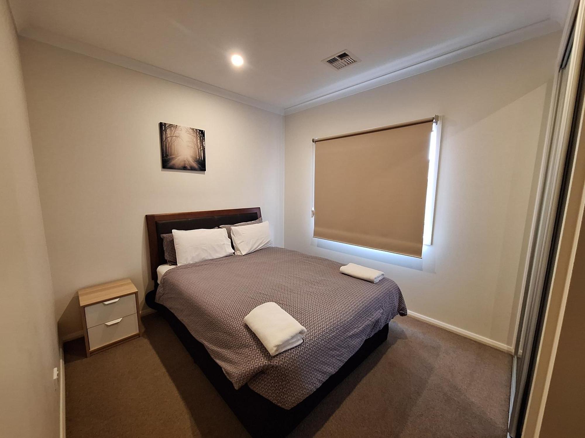 Serene Holiday Home-4 Bedroom Ensuite Home Canberra Buitenkant foto